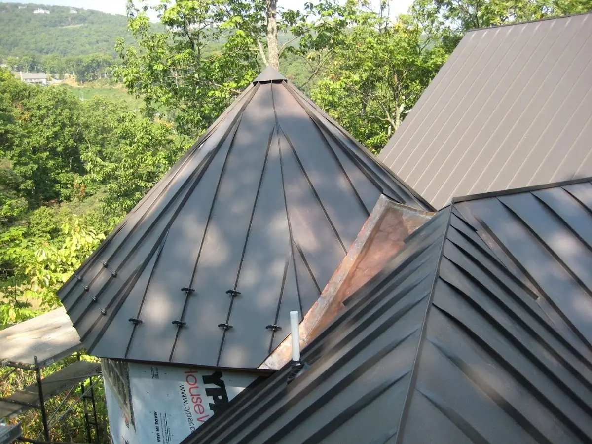 Professional Gutter Cleaning by Craftsman Roofing in Serrano Highlands